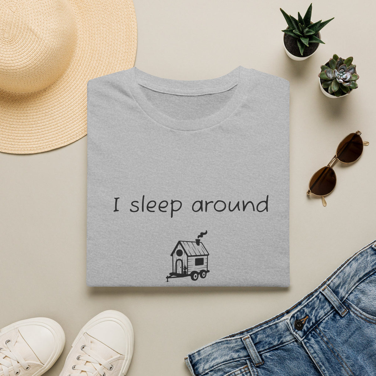 I sleep around – Softstyle T-Shirt